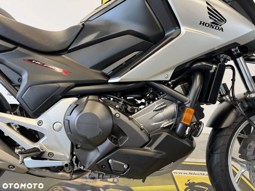 Honda NC - 12