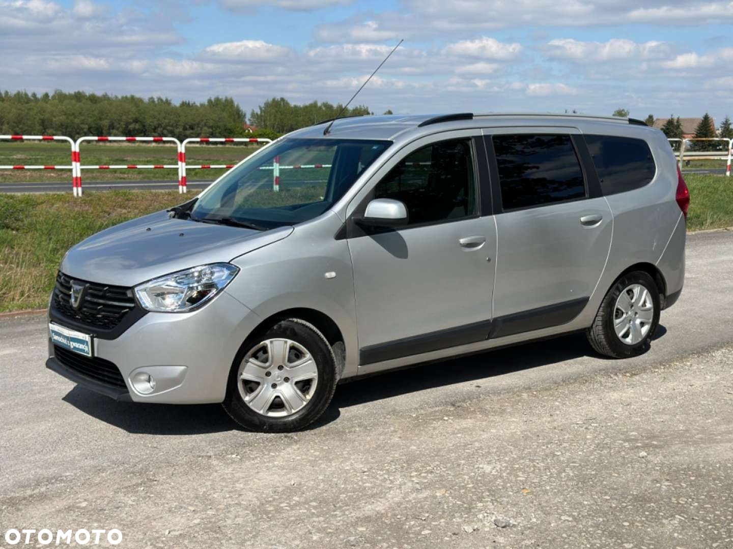 Dacia Lodgy 1.6 SCe Open S&S - 9