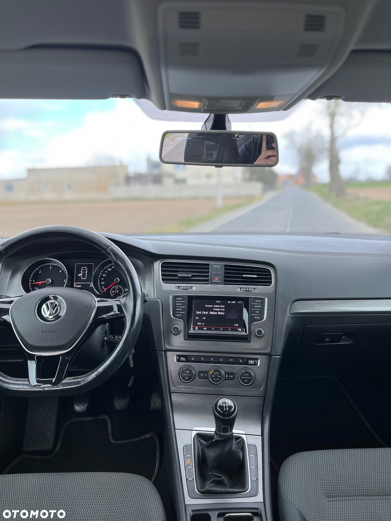 Volkswagen Golf VII 1.6 TDI BMT Comfortline - 9