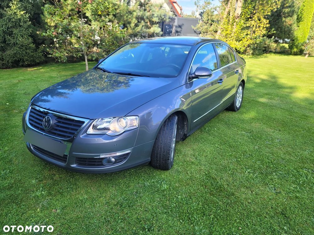 Volkswagen Passat 2.0 FSI Highline - 1