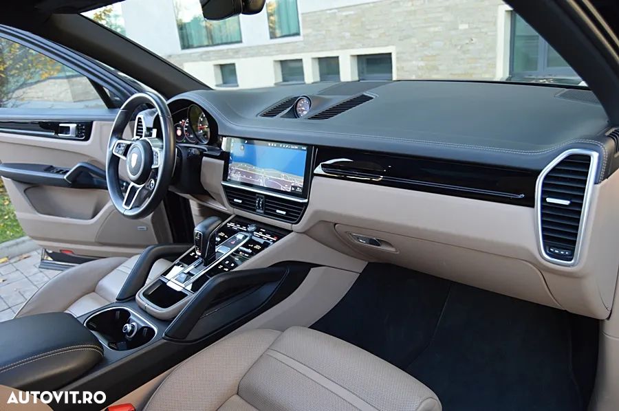 Porsche Cayenne S Tiptronic S Platinum Edition - 32