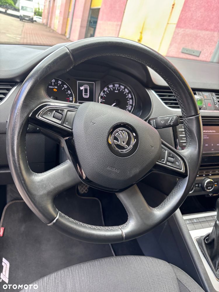 Skoda Octavia 2.0 TDI 4x4 Ambition - 19
