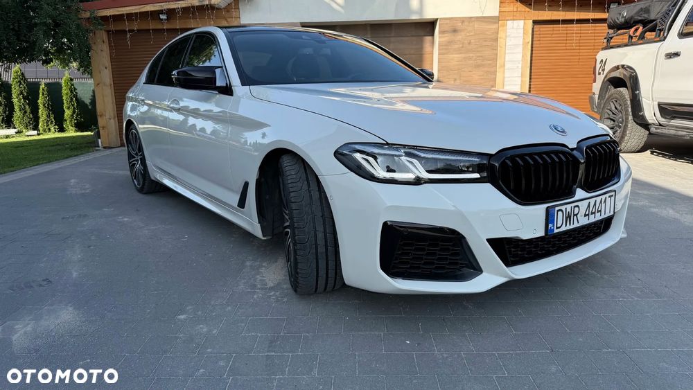 BMW Seria 5 M550i xDrive sport - 1
