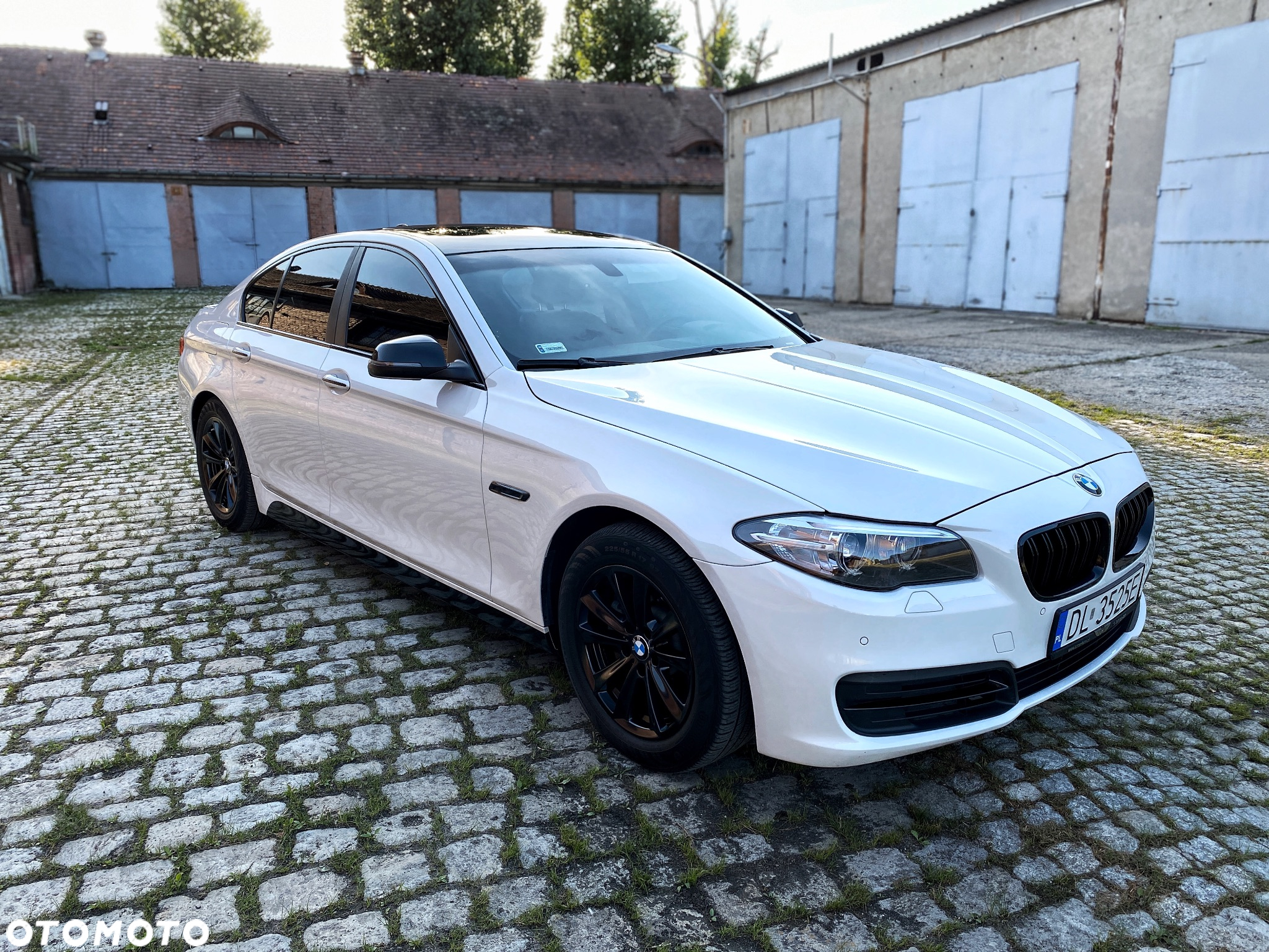 BMW Seria 5 528i xDrive - 8