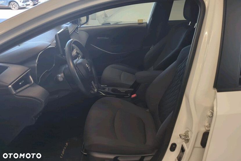 Toyota Corolla - 4