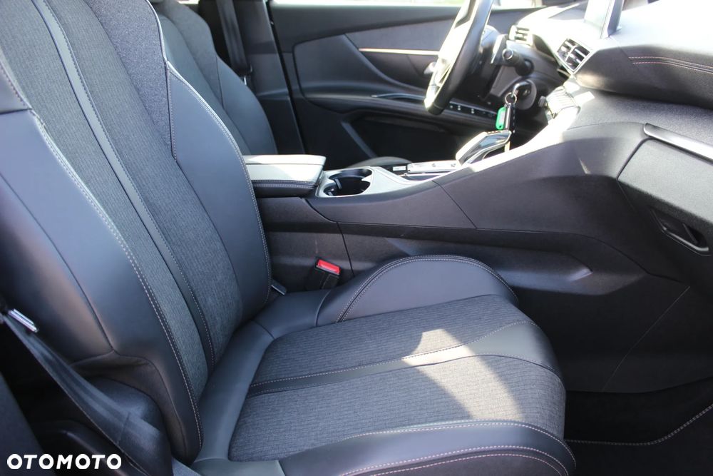 Peugeot 5008 PureTech 180 EAT8 Stop & Start GT - 8