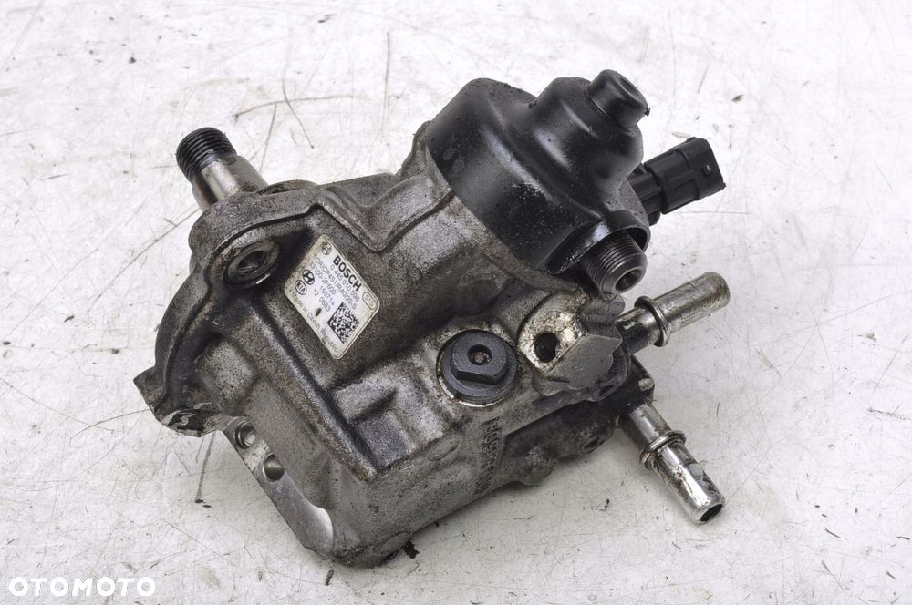 HYUNDAI IX35 2.0 CRDI 136KM POMPA WTRYSKOWA P0 0445010598  33100-2F600 - 5