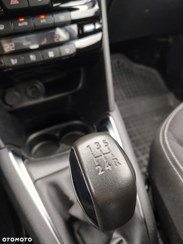 Peugeot 208 1.2 PureTech Active - 16