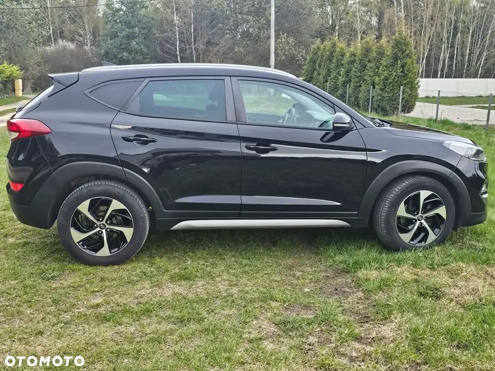 Hyundai Tucson - 2