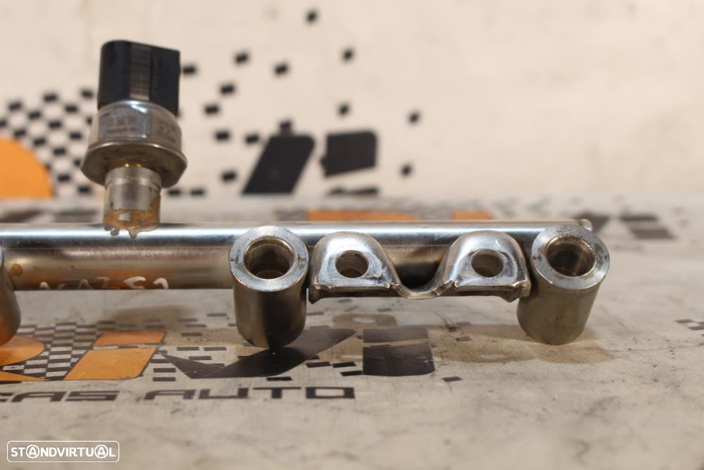 Régua / Rail De Injeção Bmw 1 (F20)  13537592426 / 7592426 / 7537319 - 4