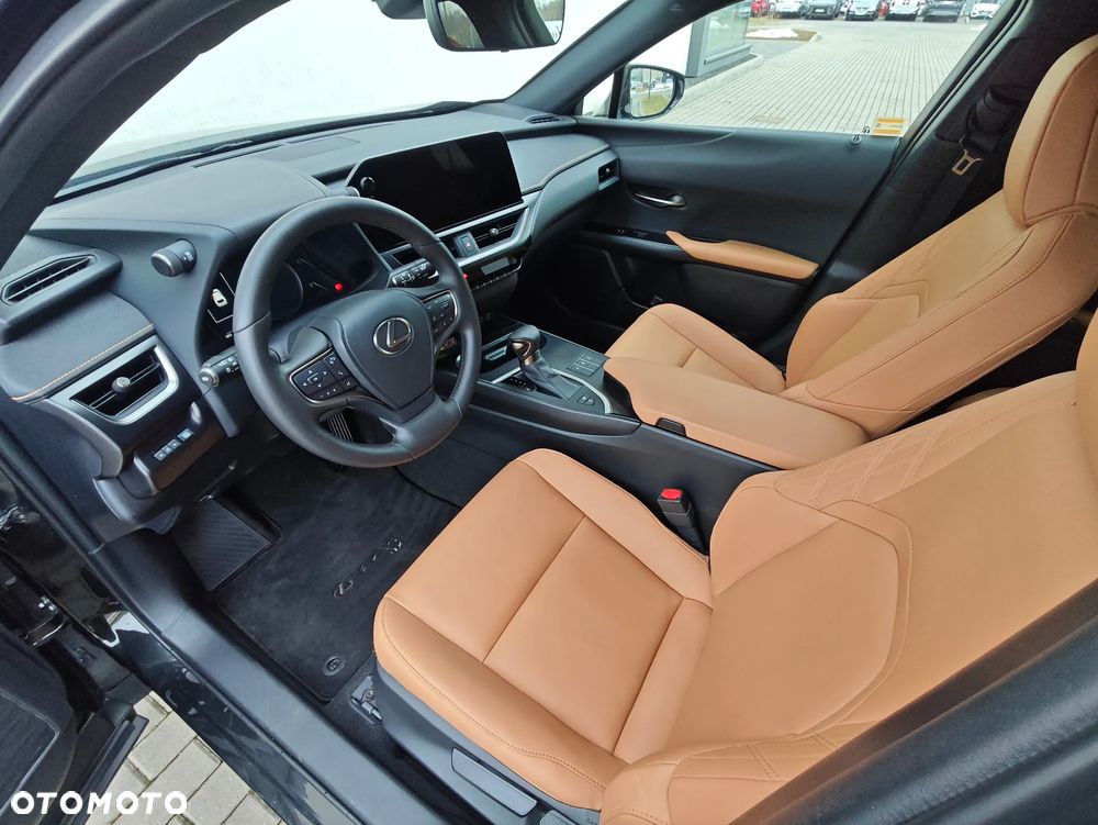 Lexus UX 250h GPF F Sport Design+ 2WD - 3