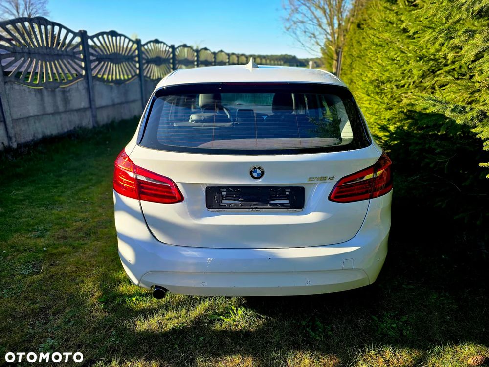 BMW Seria 2 216d - 6