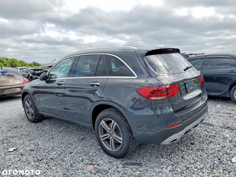 Mercedes-Benz GLC 300 4Matic 9G-TRONIC - 3