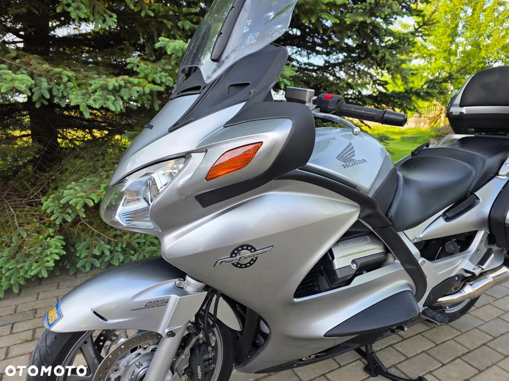 Honda ST - 30