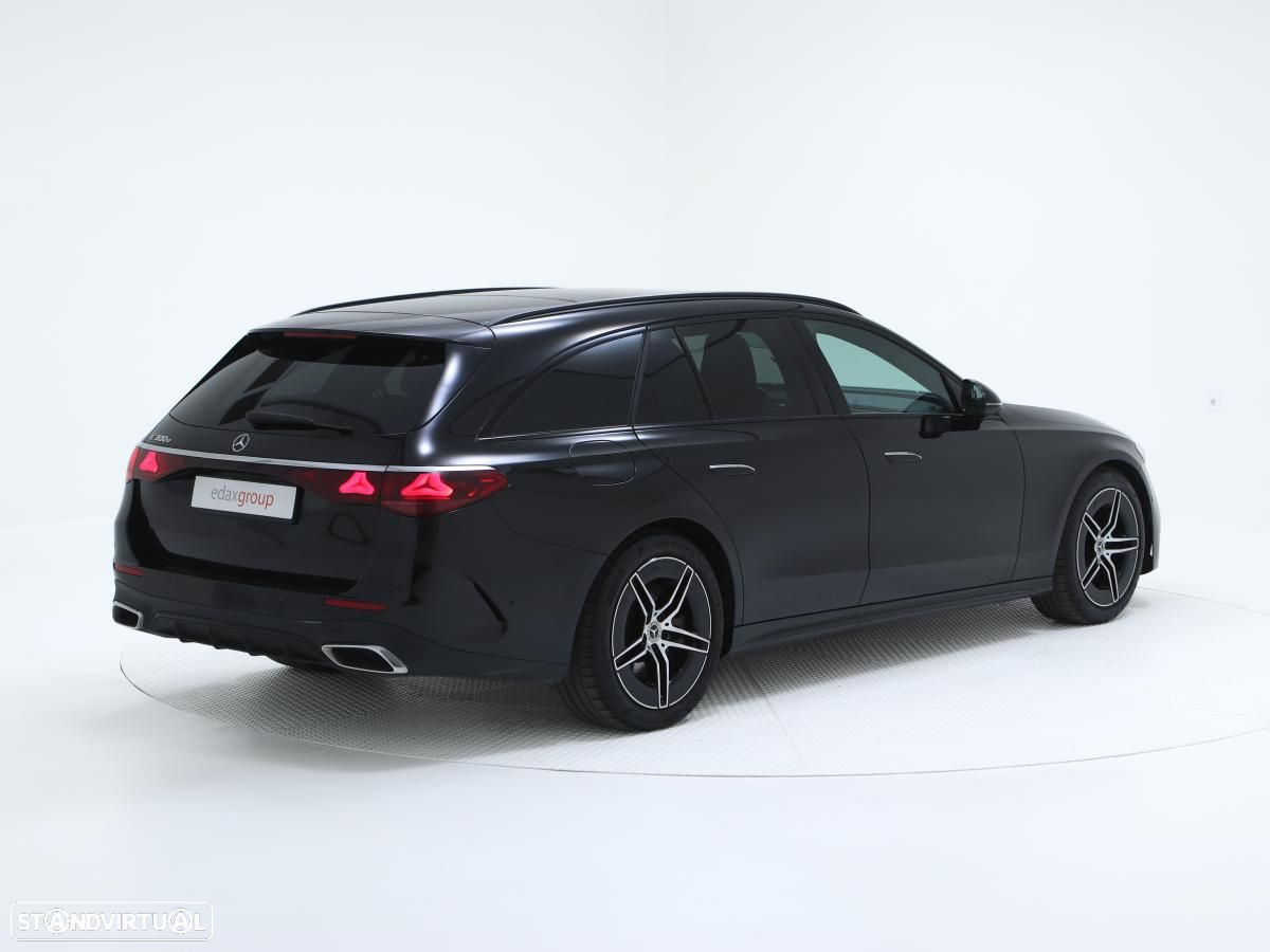 Mercedes-Benz E 300 T 9G-TRONIC AMG Line - 3