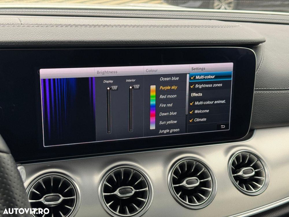 Mercedes-Benz E - 32