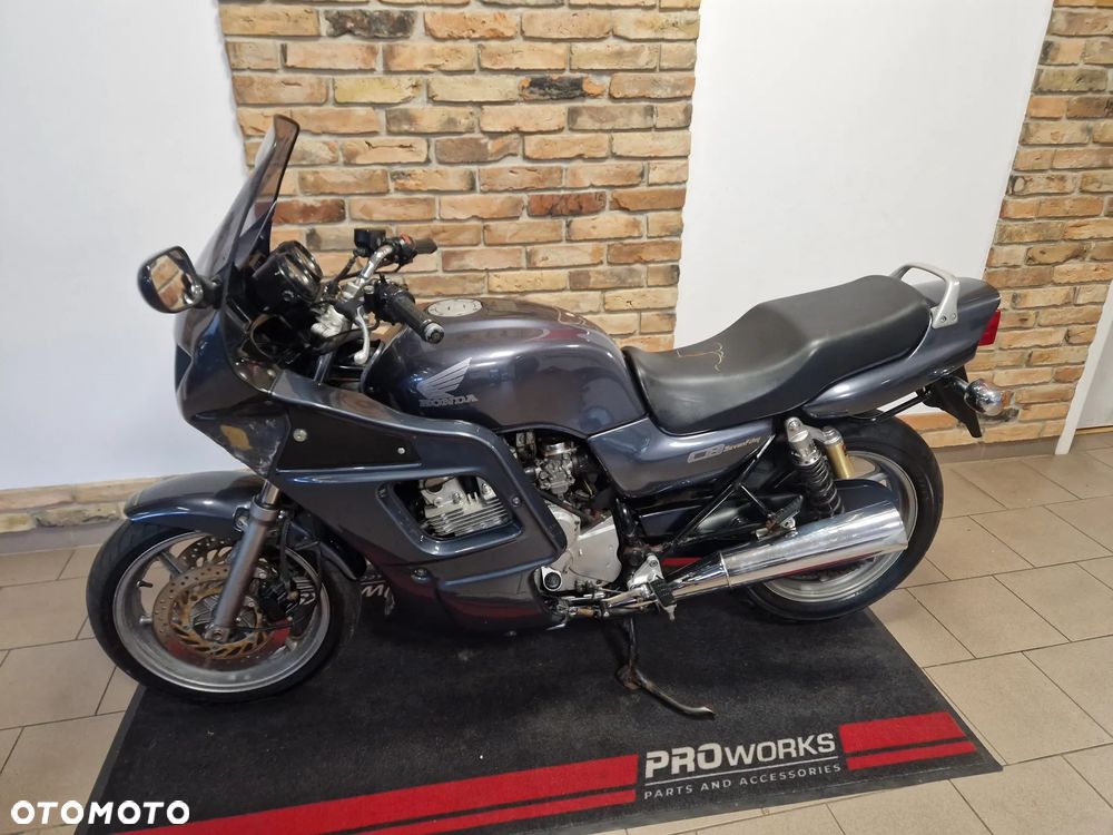 Honda CB - 9