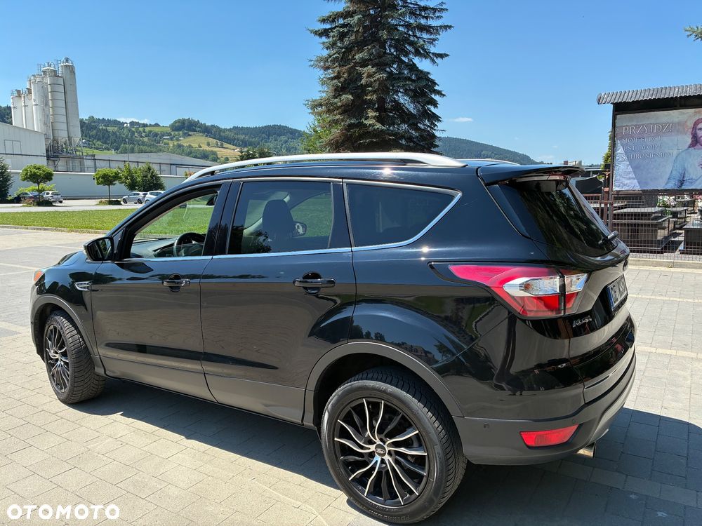 Ford Kuga - 4