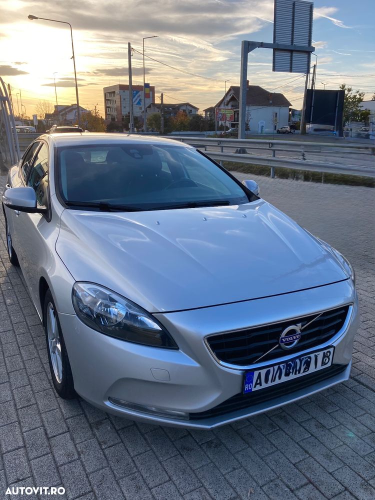 Volvo V40 D3 Aut. Basic - 4