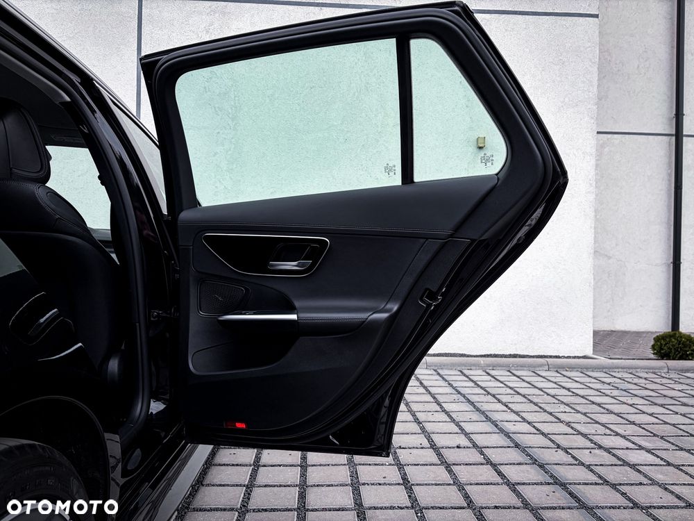 Mercedes-Benz Klasa C 220 d 9G-TRONIC AMG Line - 16