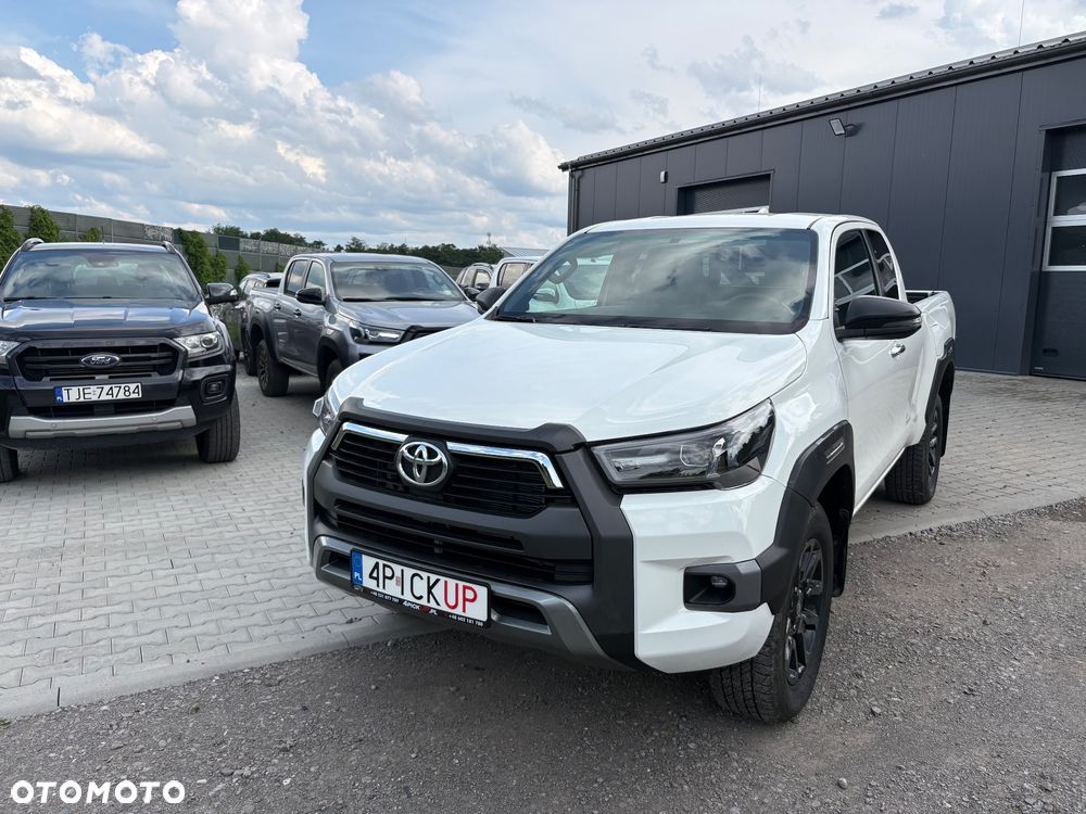Toyota Hilux - 4