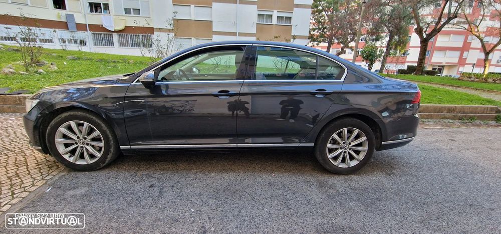 VW Passat 2.0 TDI Highline DSG - 6