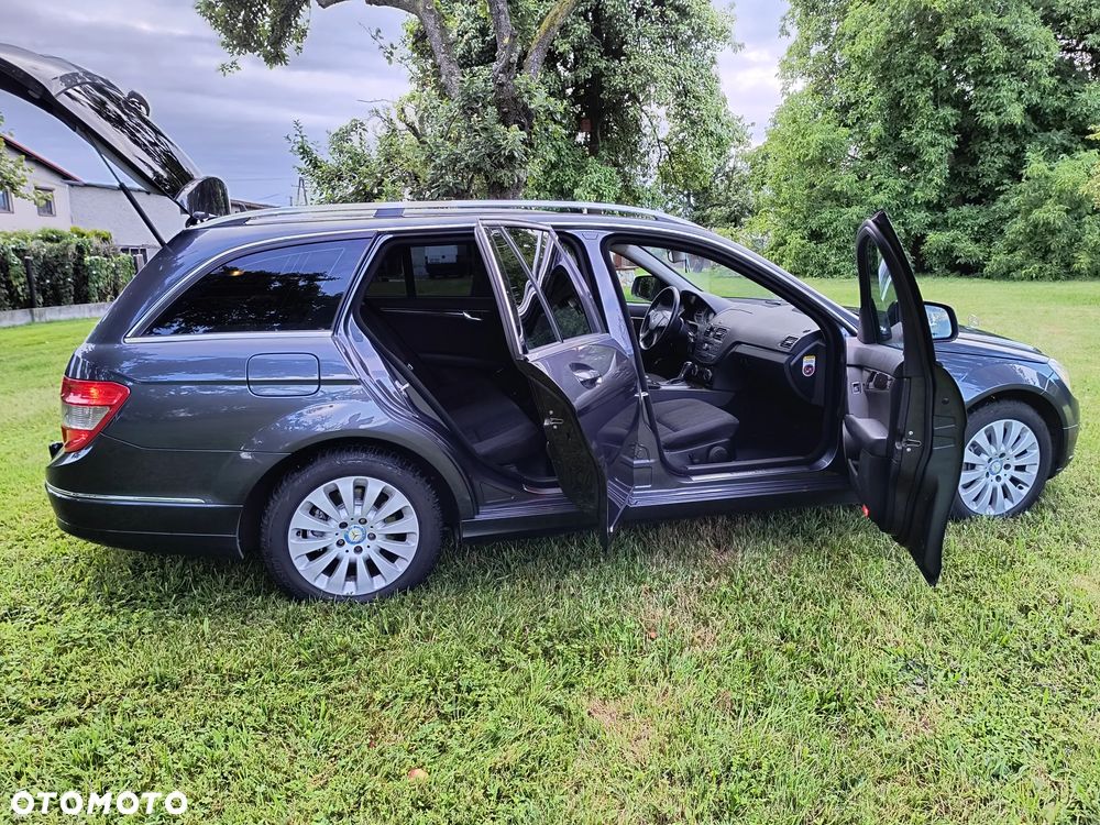 Mercedes-Benz Klasa C 220 CDI DPF Automatik Elegance - 20