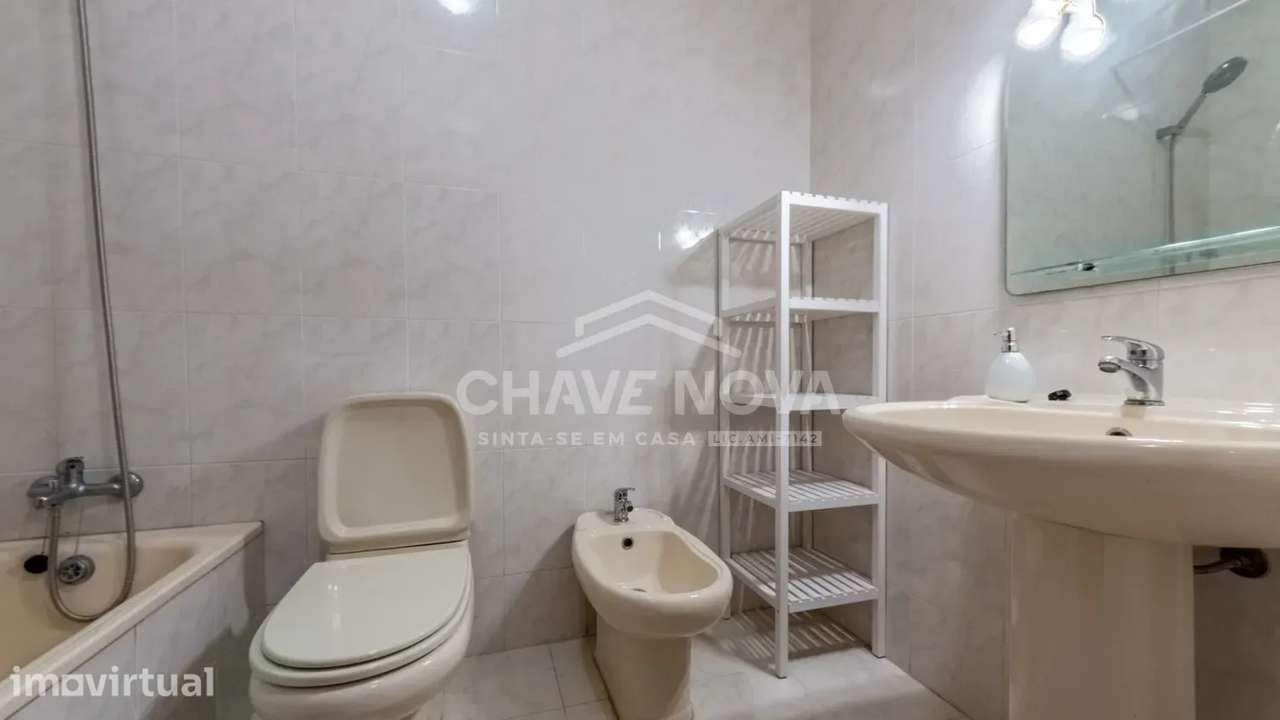 Apartamento T2+1 mobilado, em Oliveira do Douro - GAIA - Grande imagem: 4/17