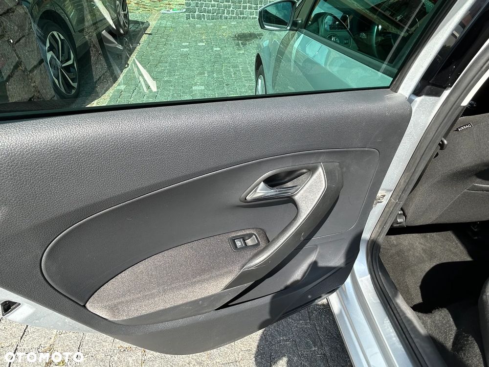 Volkswagen Polo 1.2 TSI Comfortline - 22