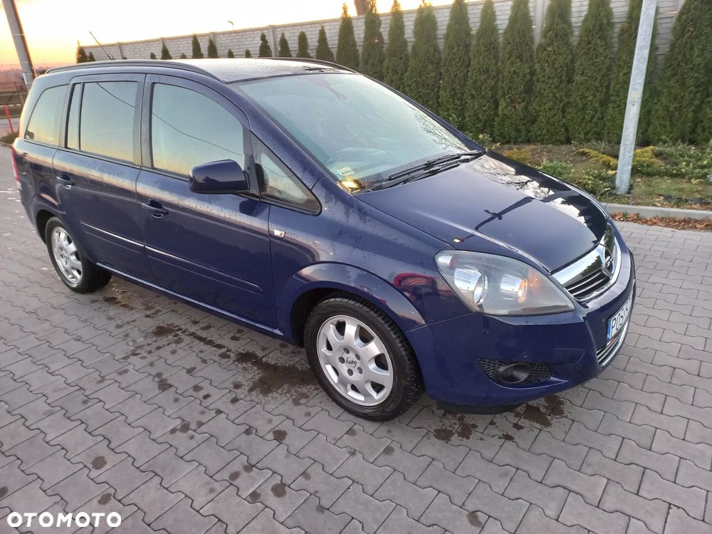 Opel Zafira - 1