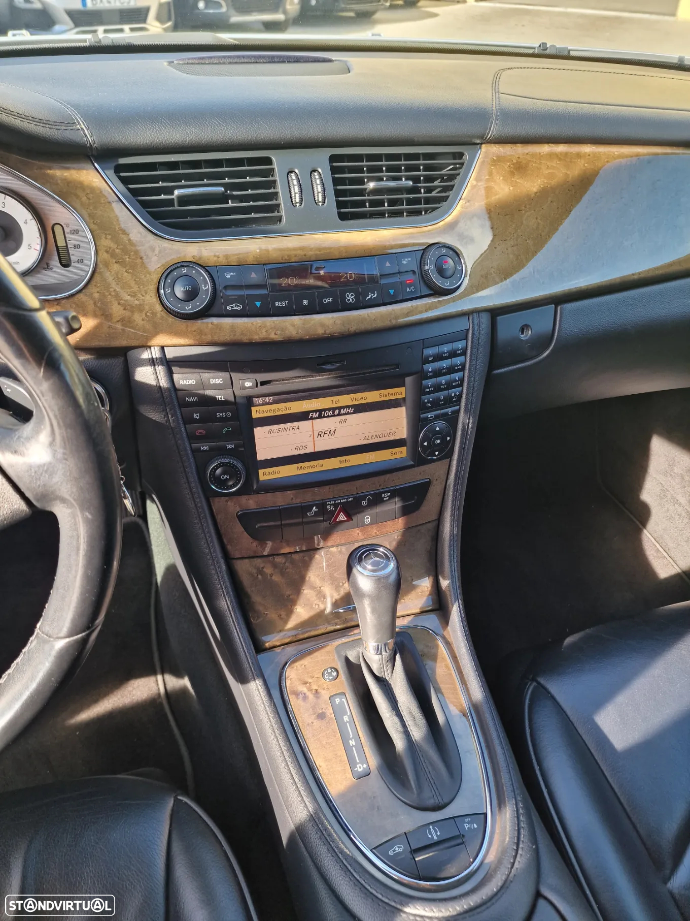 Mercedes-Benz 350 - 17