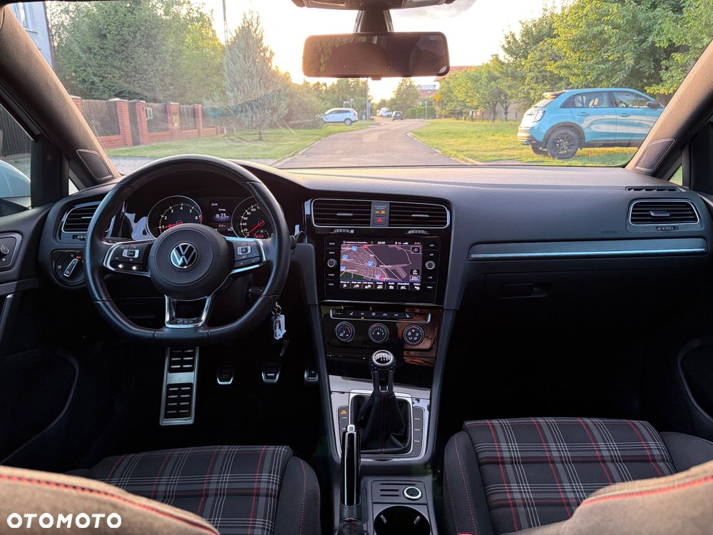 Volkswagen Golf 2.0 TSI BMT GTI Performance - 17