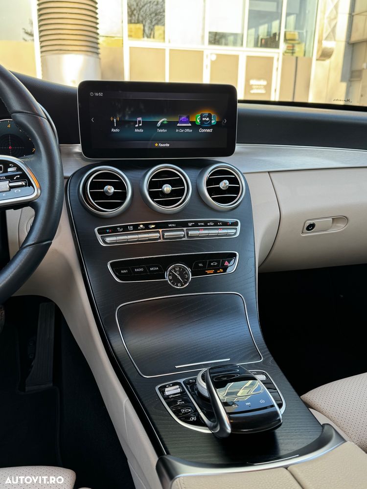 Mercedes-Benz C 200 4Matic 9G-TRONIC AMG Line - 12