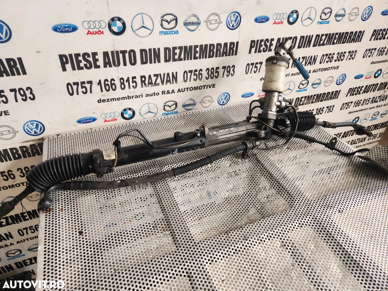 Caseta Directie Kia Carnival Cod -4D500 Dupa 2005 Volan Stanga Europa - Dezmembrari Arad - 2