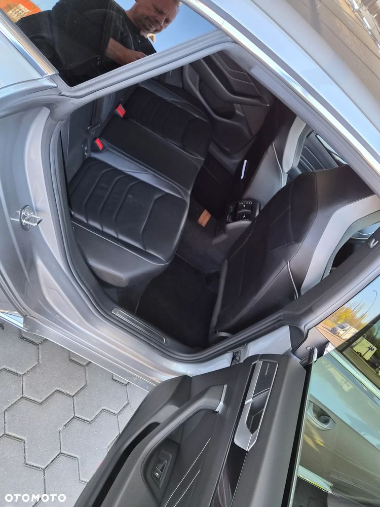 Volkswagen Arteon 2.0 TDI SCR 4Motion DSG R-Line - 13