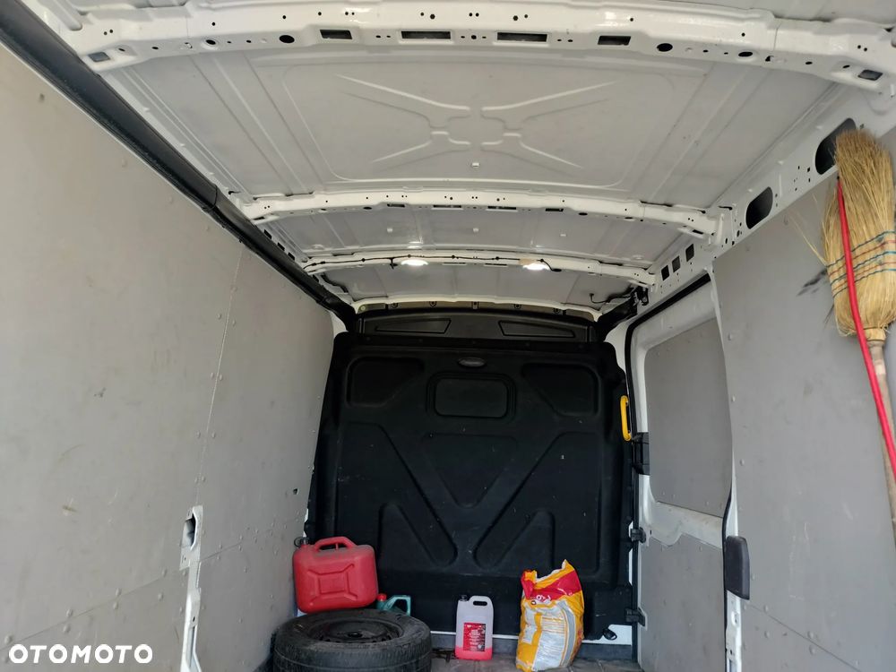 Ford Transit - 4