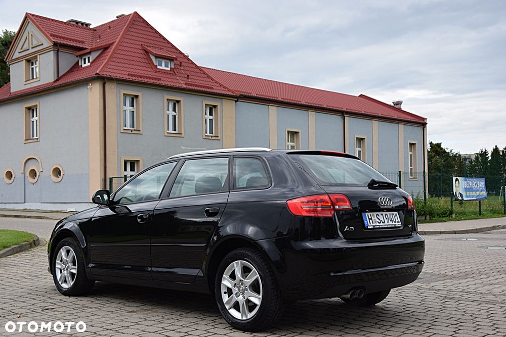 Audi A3 Sportback 1.4 TFSI Ambiente - 10