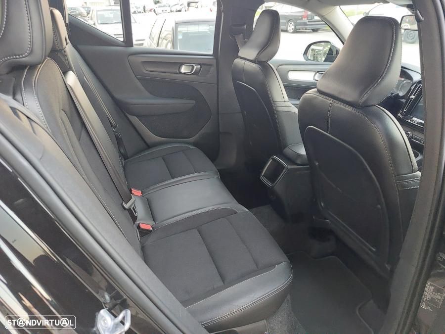 Volvo XC 40 2.0 D3 Momentum - 29
