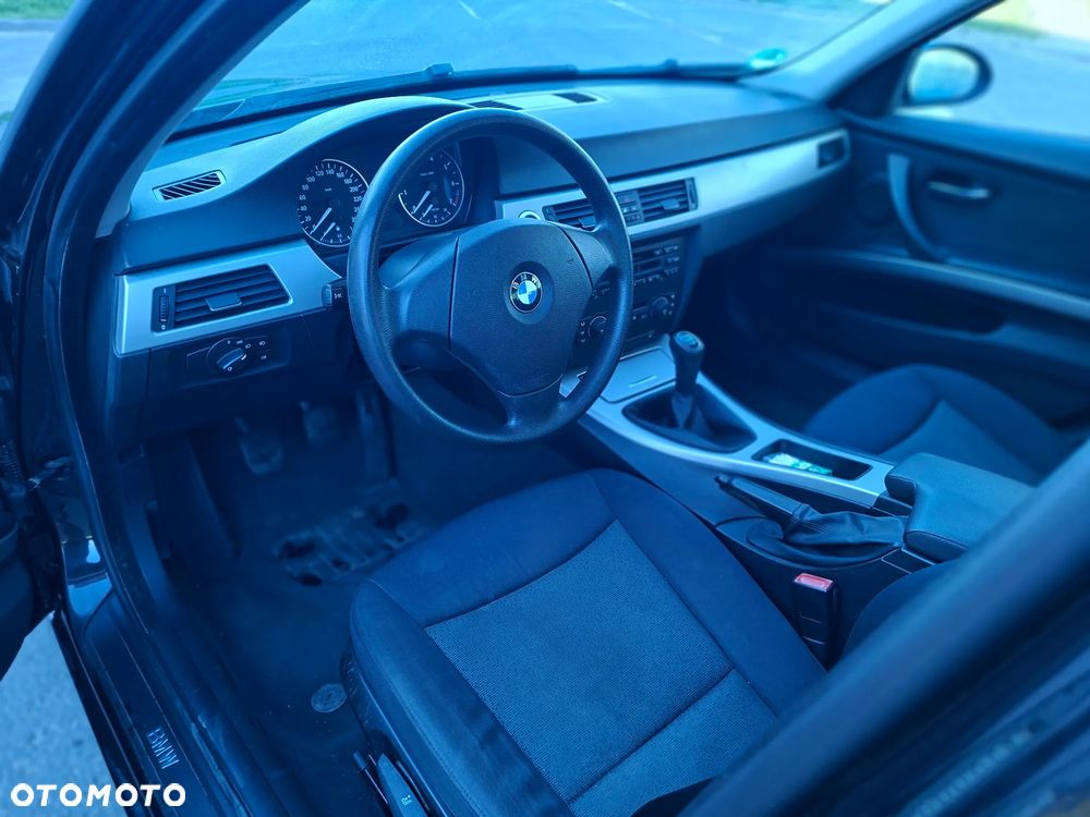 BMW Seria 3 - 10