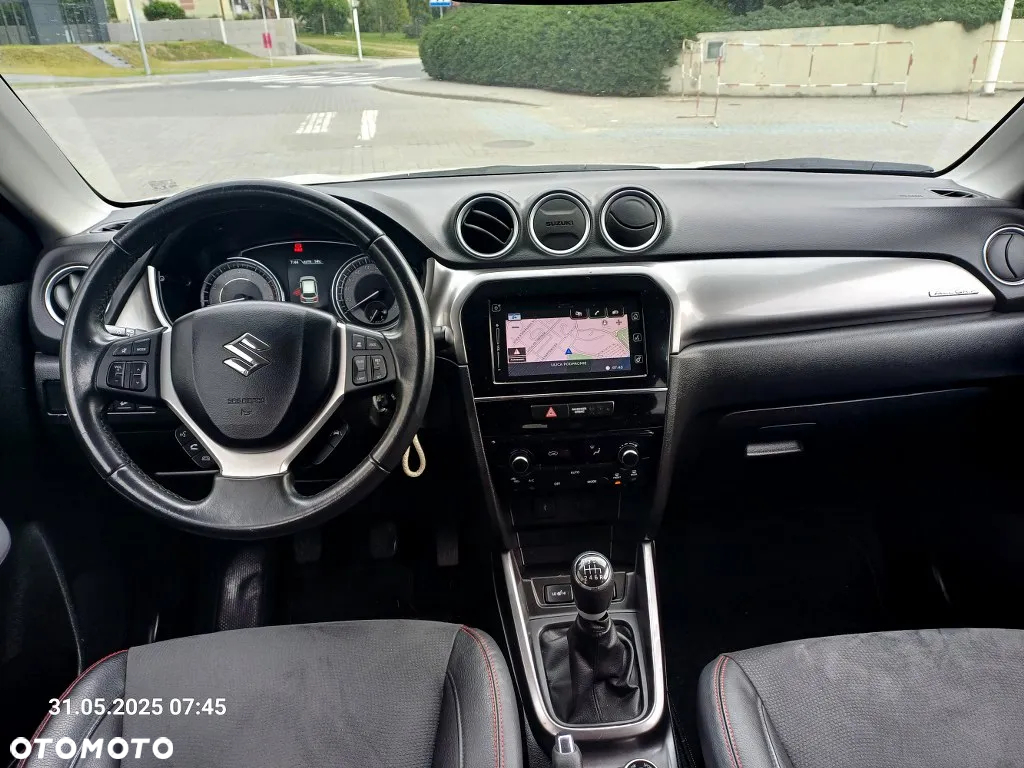 Suzuki Vitara 1.4 Boosterjet Hybrid Comfort+ - 31