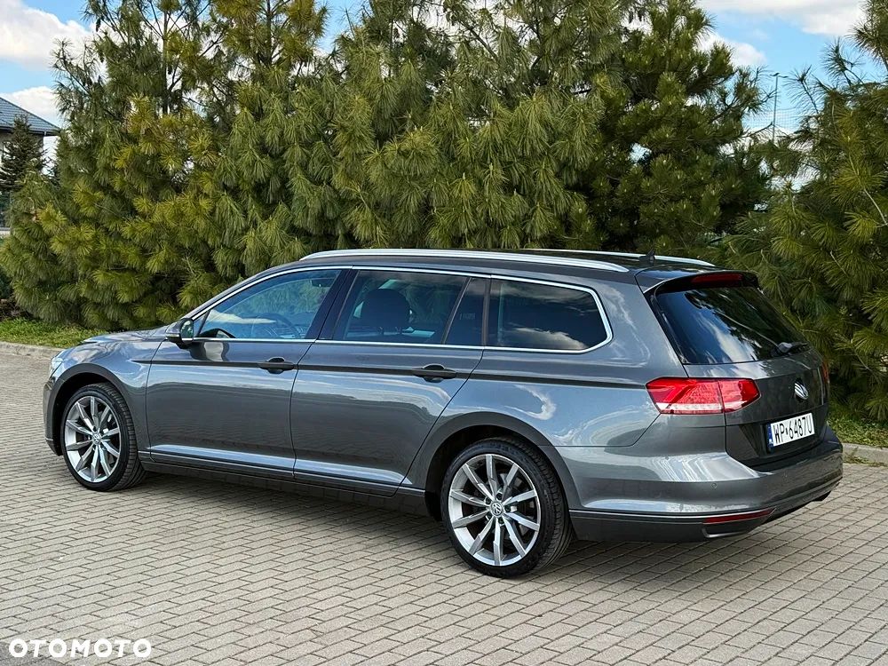Volkswagen Passat Variant 2.0 TDI (BlueMotion Technology) Highline - 12