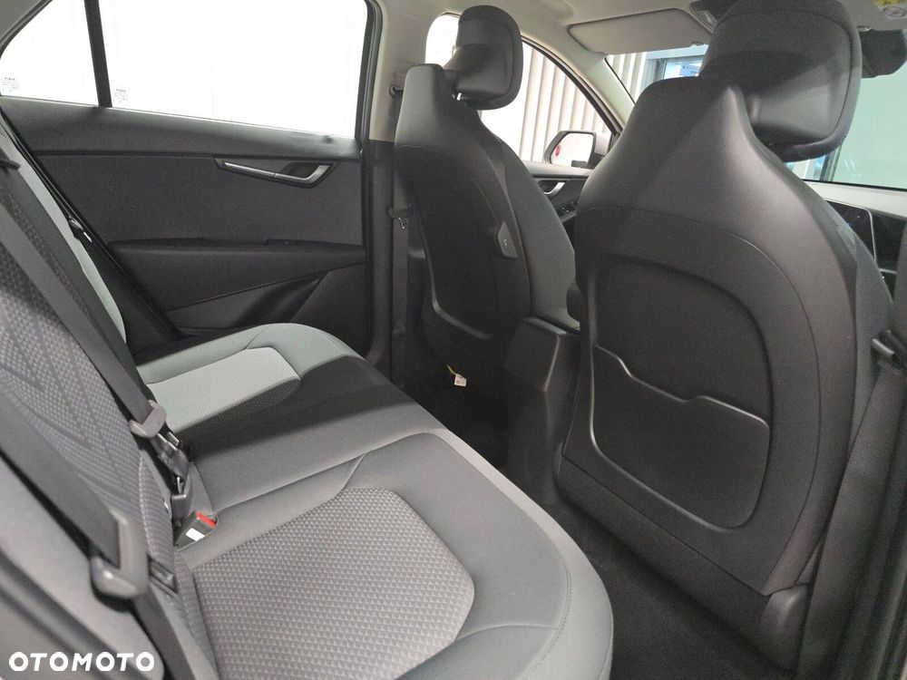 Kia Niro - 12