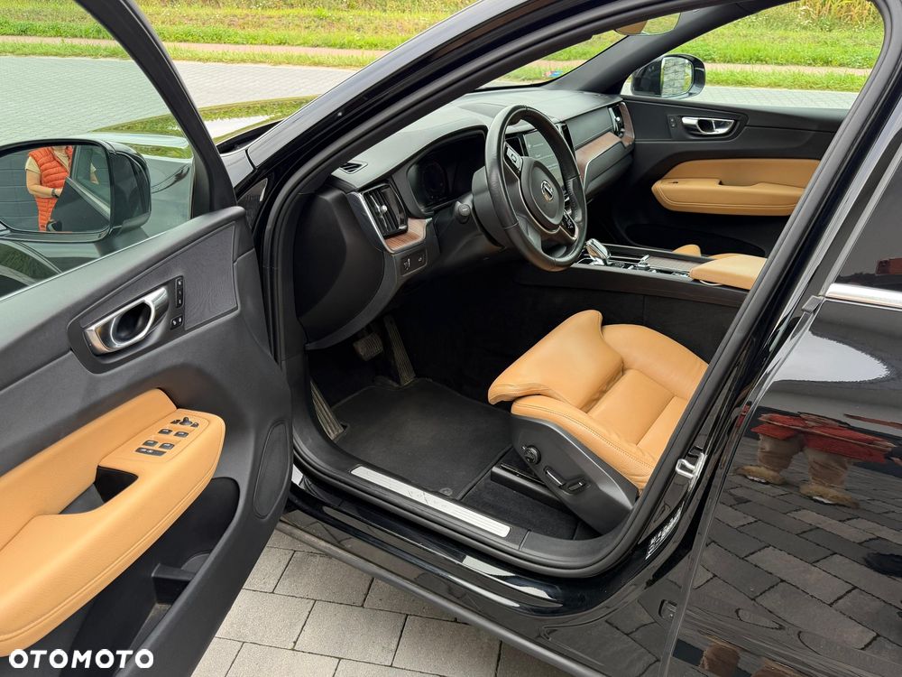 Volvo XC 60 D5 AWD Inscription - 5