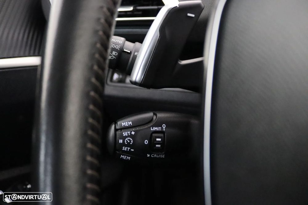 Peugeot 3008 PureTech 130 Stop & Start GPF EAT8 Active Business-Pack - 4
