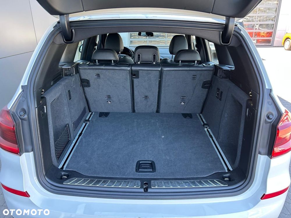 BMW X3 xDrive20i GPF xLine - 10