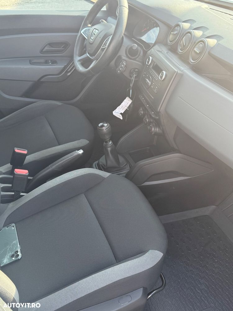 Dacia Duster 1.5 Blue dCi 4WD Essential - 10