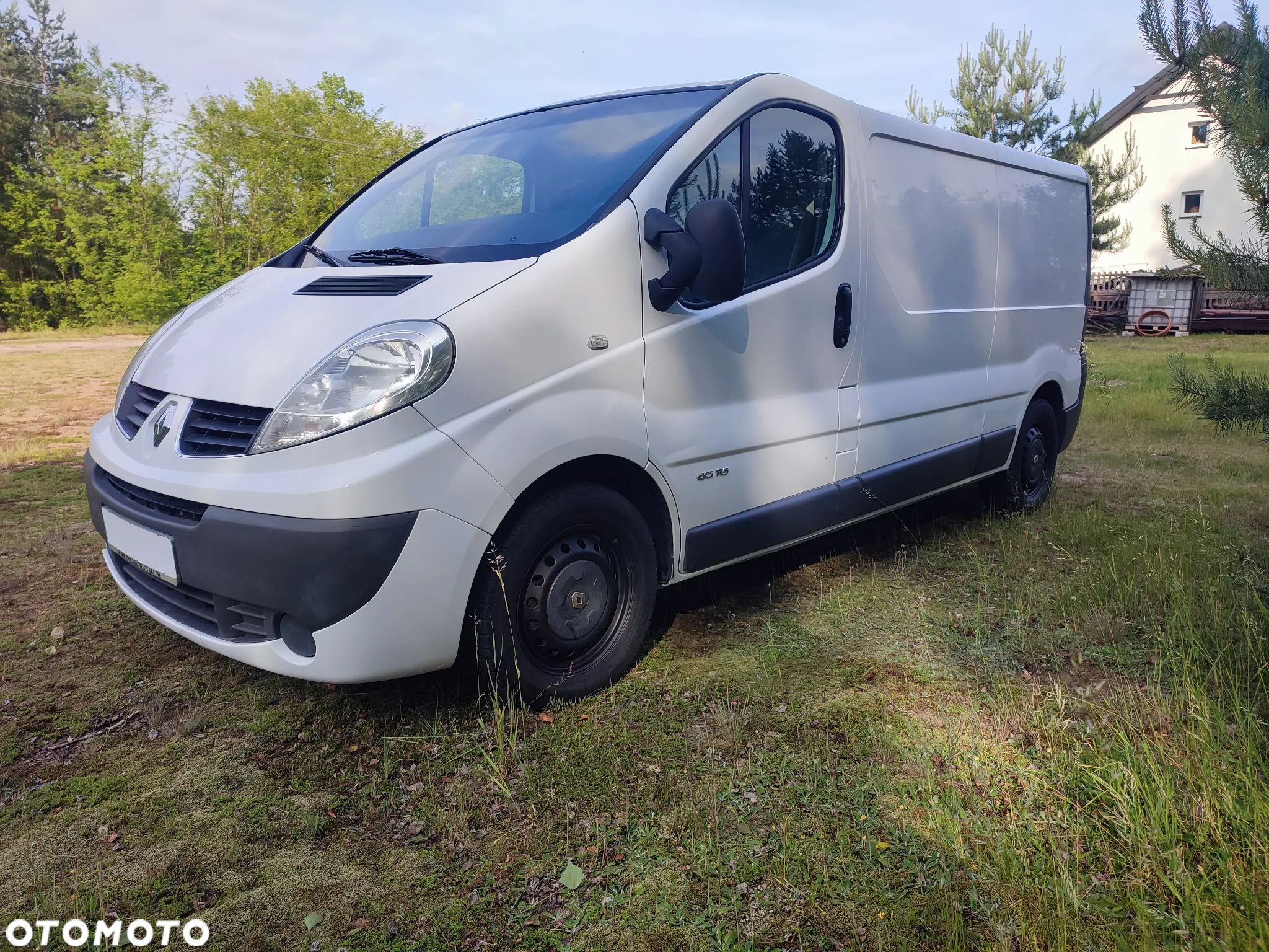 Renault TRAFIC - 1
