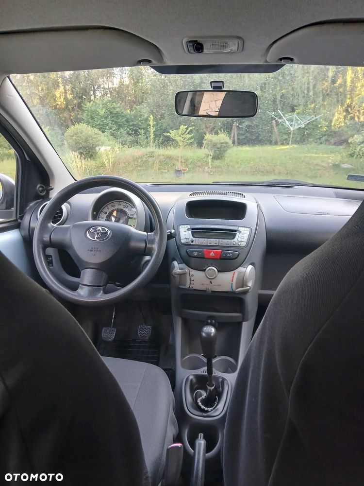 Toyota Aygo - 12