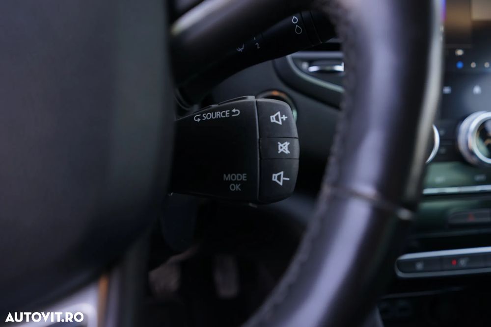 Renault Megane TCe 140 GPF Intens - 13