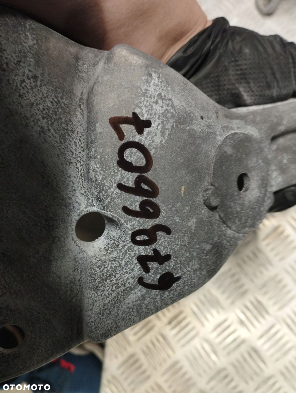 BMW F20 F21 F30 łapa skrzyni biegów 6796607 - 11